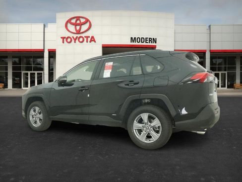 New 2025 Toyota RAV4 XLE image 12