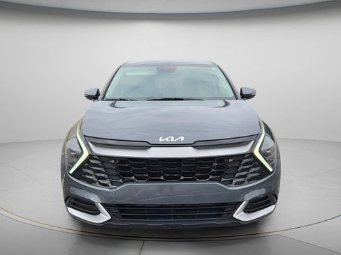 Used 2025 Kia Sportage EX FWD image 9