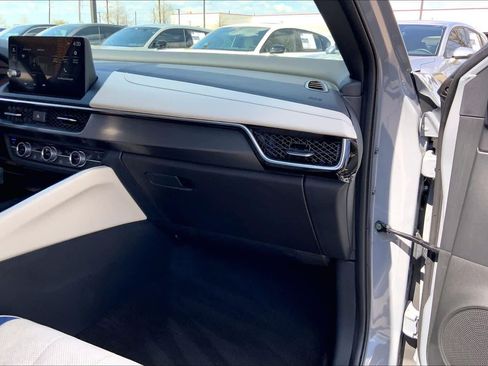 Used 2025 Acura ADX A-Spec image 19