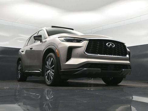 Certified 2023 INFINITI QX60 Sensory w/ Cargo Package AWD/4WD image 45