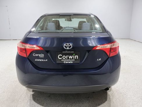 Used 2018 Toyota Corolla LE w/ Carpet Mat Package (TMS) FWD image 3