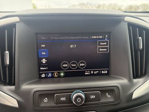 Used 2024 GMC Terrain SLE AWD/4WD image 13