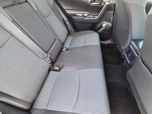 Used 2024 Toyota RAV4 XLE FWD image 18