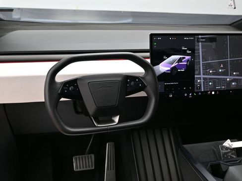 Used 2024 Tesla Cybertruck AWD Crew Cab image 35