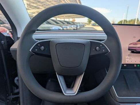 Used 2026 Tesla Model Y Long Range AWD/4WD image 12