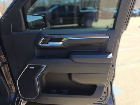 Certified 2022 Chevrolet Silverado 1500 RST AWD/4WD image 21