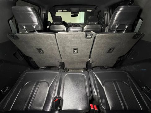 Used 2019 Ford Expedition Max Limited RWD image 18
