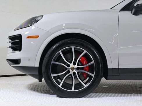 Certified 2024 Porsche Cayenne S image 30