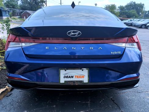 Used 2023 Hyundai Elantra Limited w/ Winter Weather Package image 7