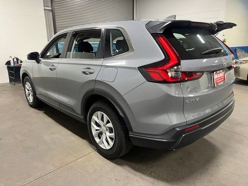 Used 2024 Honda CR-V LX image 5