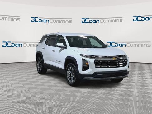 New 2026 Chevrolet Equinox LT w/ Safety and Technology Package AWD/4WD image 3