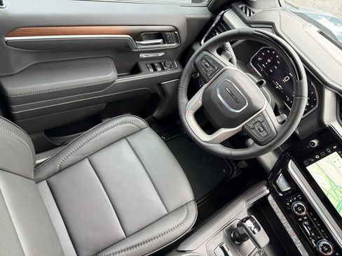 Used 2026 GMC Sierra 1500 Denali AWD/4WD image 19