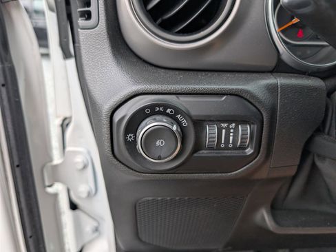 Used 2021 Jeep Wrangler Unlimited Sport S image 18