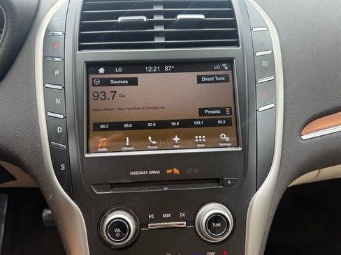 Used 2017 Lincoln MKC Select w/ Select Plus Package FWD image 20