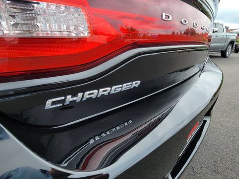Used 2014 Dodge Charger R/T RWD image 39
