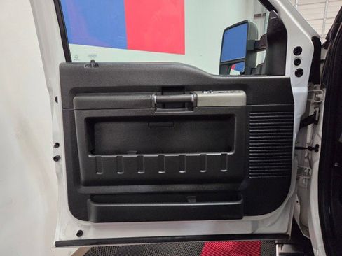 Used 2013 Ford F350 Lariat w/ Lariat Interior Pkg image 33