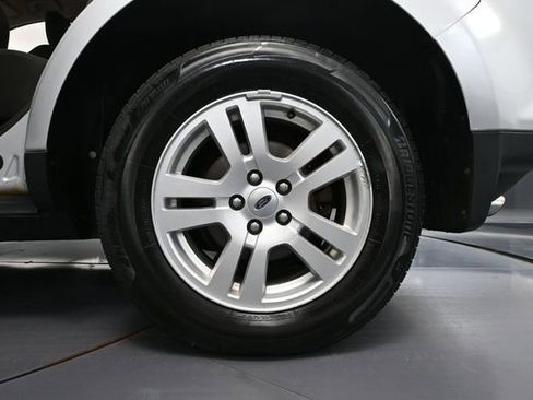 Used 2010 Ford Edge SE FWD image 12