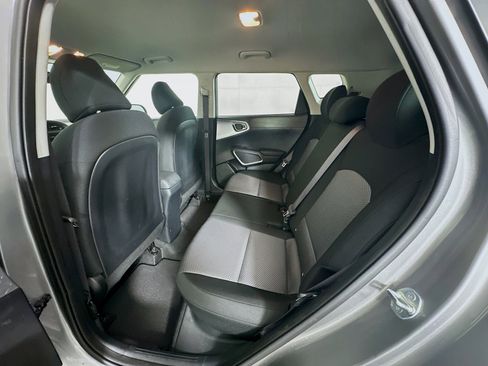 Used 2025 Kia Soul LX w/ LX Technology Package image 26