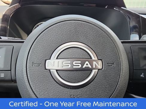 Certified 2025 Nissan Pathfinder SL FWD image 5