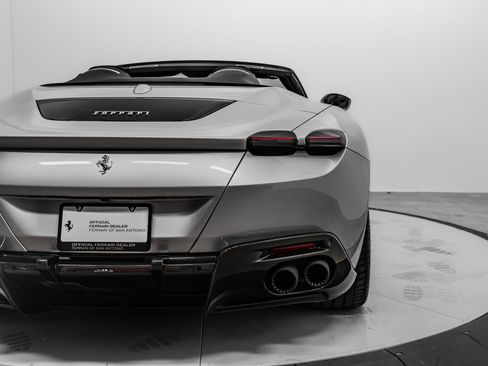 Certified 2025 Ferrari Roma Base image 96