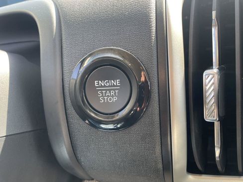 Used 2025 Ford Expedition Max Active RWD image 23