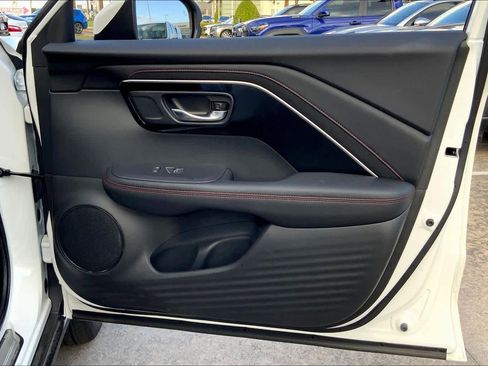 Used 2025 Acura ADX A-Spec image 19