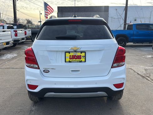 Used 2022 Chevrolet Trax LT w/ Driver Confidence Package image 6