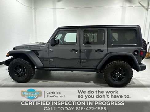 Used 2025 Jeep Wrangler Unlimited Sport AWD/4WD image 1
