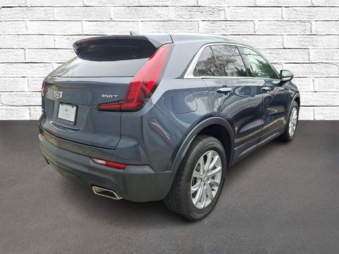 Used 2021 Cadillac XT4 Luxury w/ Cold Weather Package image 5