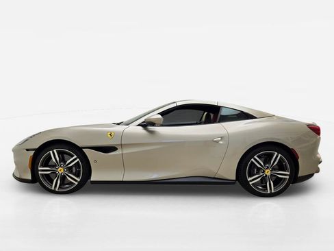 Used 2023 Ferrari Portofino M RWD image 44
