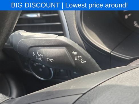 Used 2019 Ford Edge SE FWD image 42