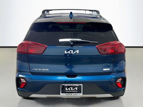 Used 2022 Kia Niro Touring Special Edition image 6
