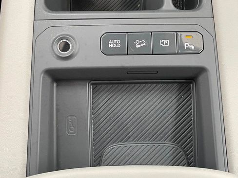 Used 2024 Kia EV9 Wind image 48