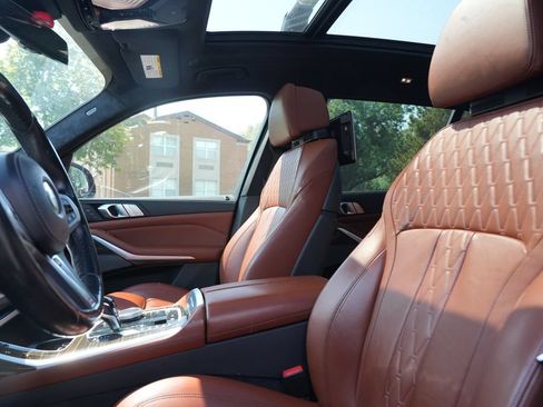 Used 2021 BMW X7 xDrive40i w/ M Sport Package AWD/4WD image 16