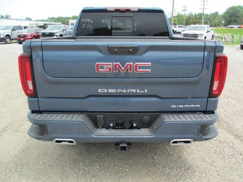 New 2026 GMC Sierra 1500 Denali w/ Denali Reserve Package AWD/4WD image 7