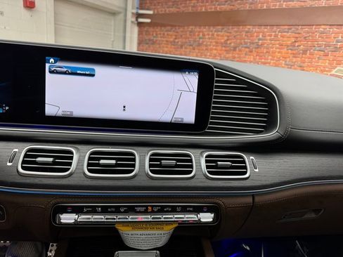 New 2026 Mercedes-Benz GLE 53 AMG 4MATIC Coupe image 18