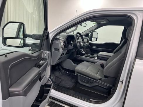 Used 2025 Ford F150 XLT w/ Equipment Group 303A High AWD/4WD image 12