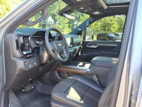 Used 2026 Chevrolet Silverado 2500 High Country w/ High Country Premium Package AWD/4WD image 24