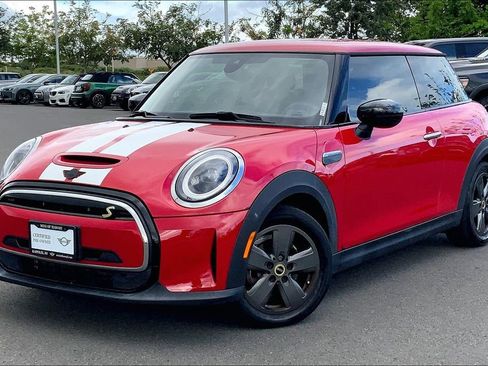 Certified 2024 MINI Cooper SE FWD image 3