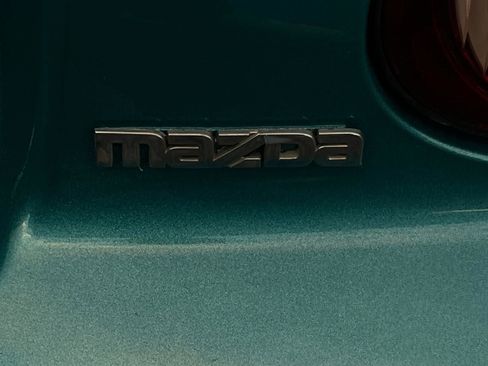 Used 2002 MAZDA MX-5 Miata LS image 35