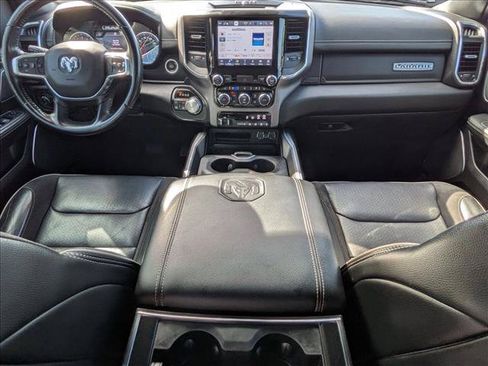 Used 2022 RAM 1500 Laramie AWD/4WD image 17