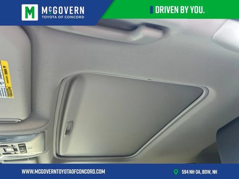 Used 2022 Toyota RAV4 XLE w/ Convenience Package AWD/4WD image 25