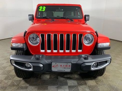 Used 2023 Jeep Wrangler Sahara image 4