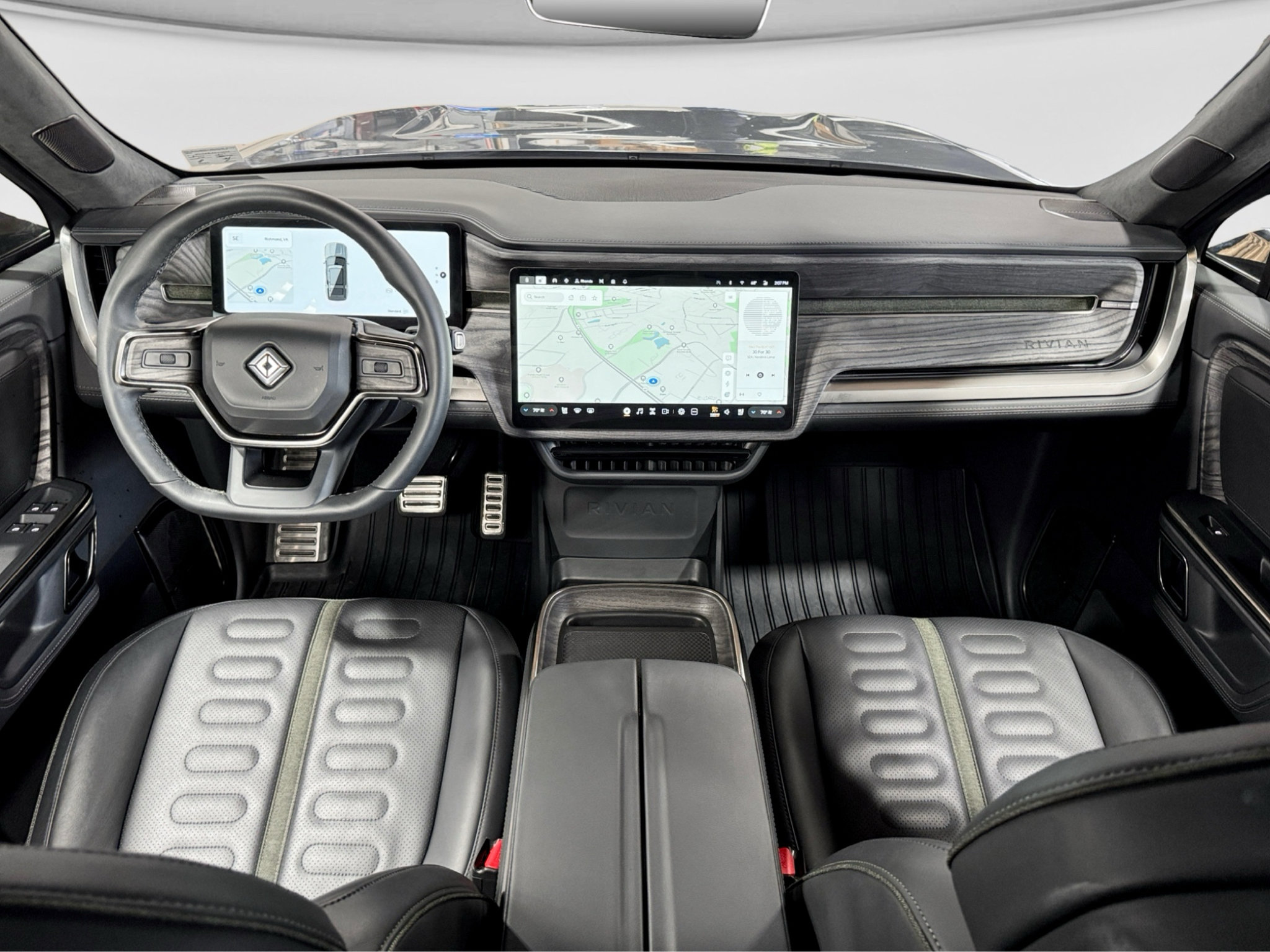 Used 2022 Rivian R1S Launch Edition Quad AWD/4WD image 15