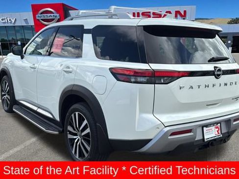 Used 2024 Nissan Pathfinder Platinum w/ Cargo Package AWD/4WD image 5