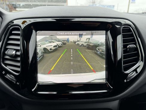 Used 2020 Jeep Compass Limited image 24