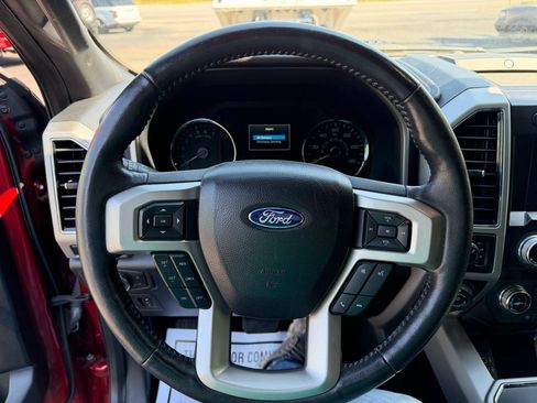 Used 2020 Ford F150 Lariat w/ Equipment Group 502A Luxury AWD/4WD image 18