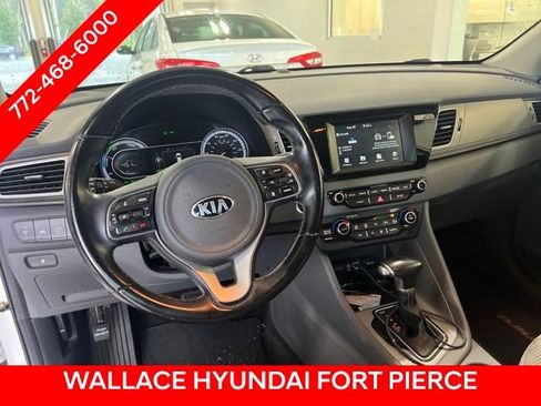 Used 2018 Kia Niro LX FWD image 5