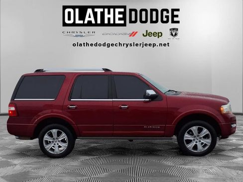 Used 2016 Ford Expedition Platinum AWD/4WD image 30