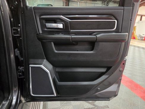 Used 2022 RAM 3500 Laramie image 38